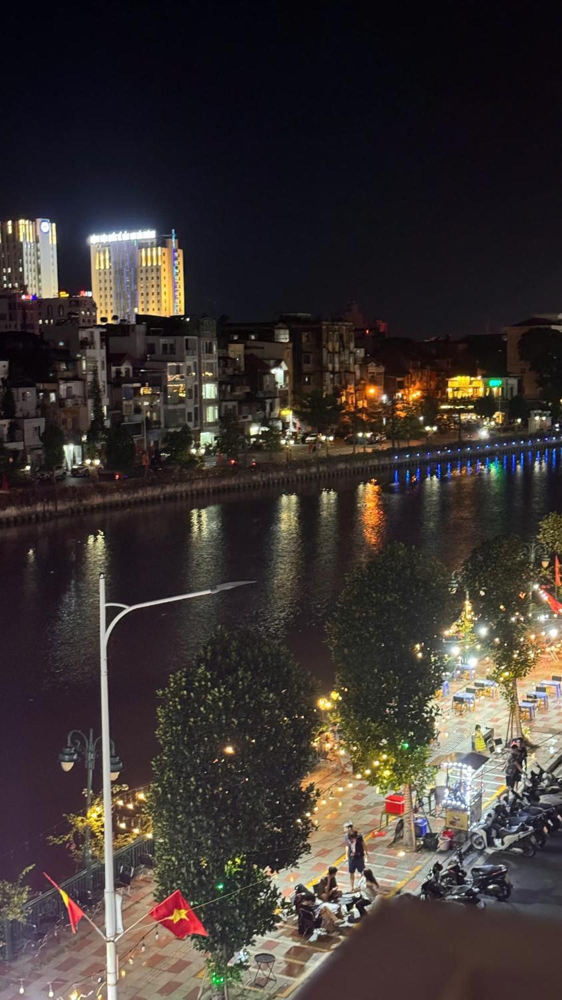 Ez Mart And Stay Hai Phong Buitenkant foto